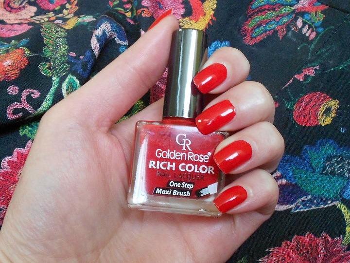 Nước sơn CR Golden Rose Rich Color Nail Lacquer