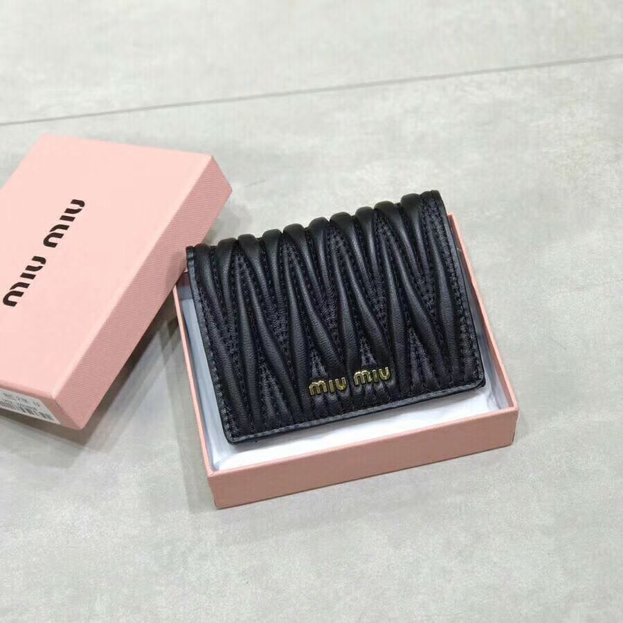 Bóp nữ dài miumiu