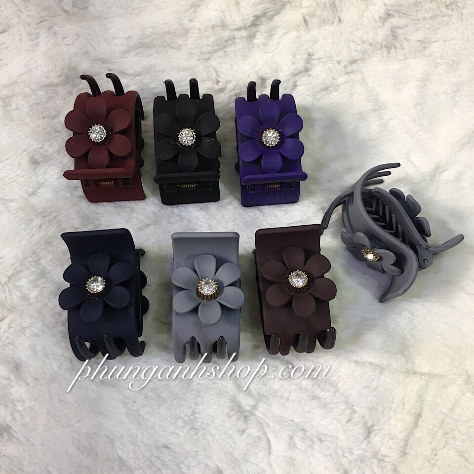 Gắp 5 càng hoa, hột,màu, trắng đen gb 25k30K