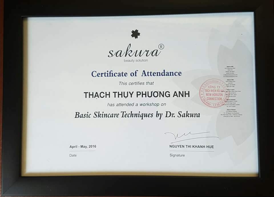 SERUM DƯỠNG TRẮNG DA, CHỐNG LÃO HÓA SAKURA