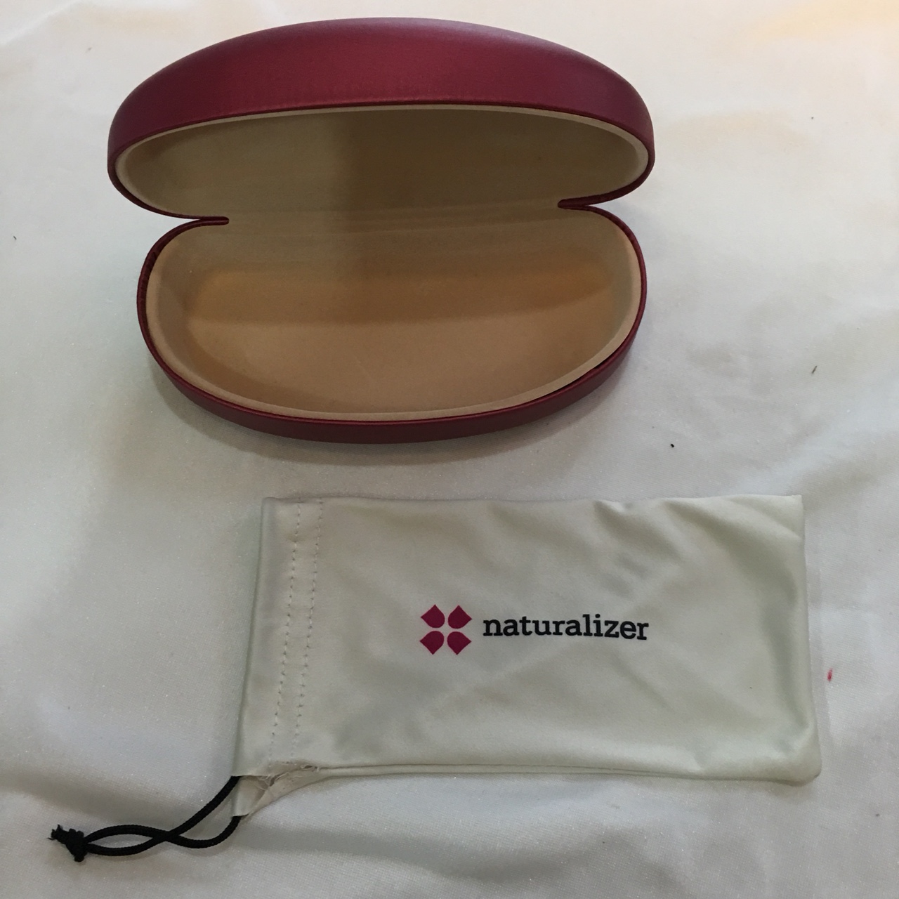 Hộp kính mắt lẻ