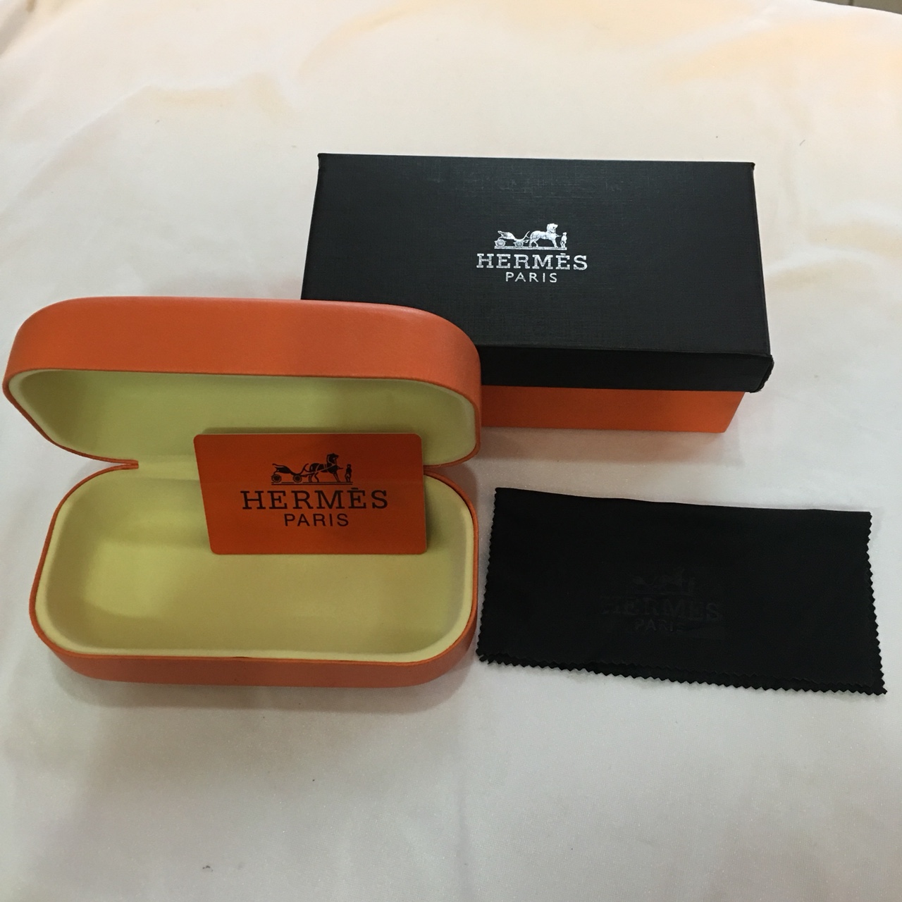 Hộp kính mắt lẻ