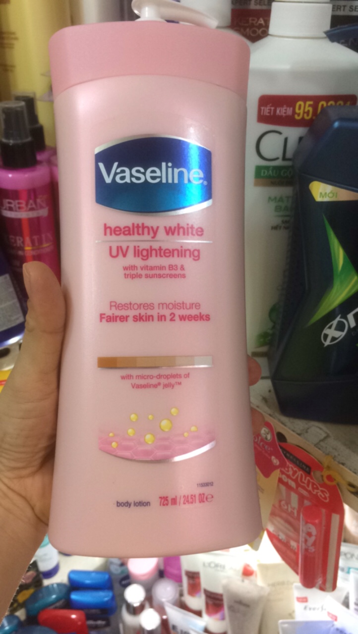 Sữa dưỡng da toàn thân  Vaseline 725ml