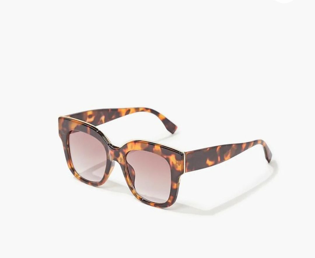 Kính Cavalla xanh đậm K680