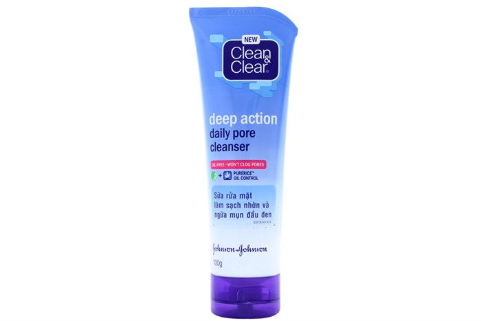 Sữa rửa mặt Clean & Clear Sạch nhờn Ngừa mụn đầu đen