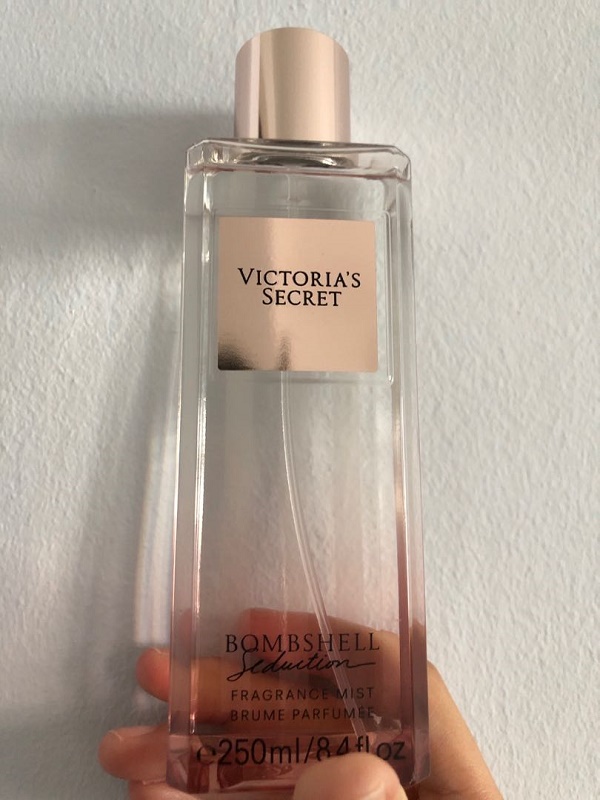Xịt thơm Victoria Secret