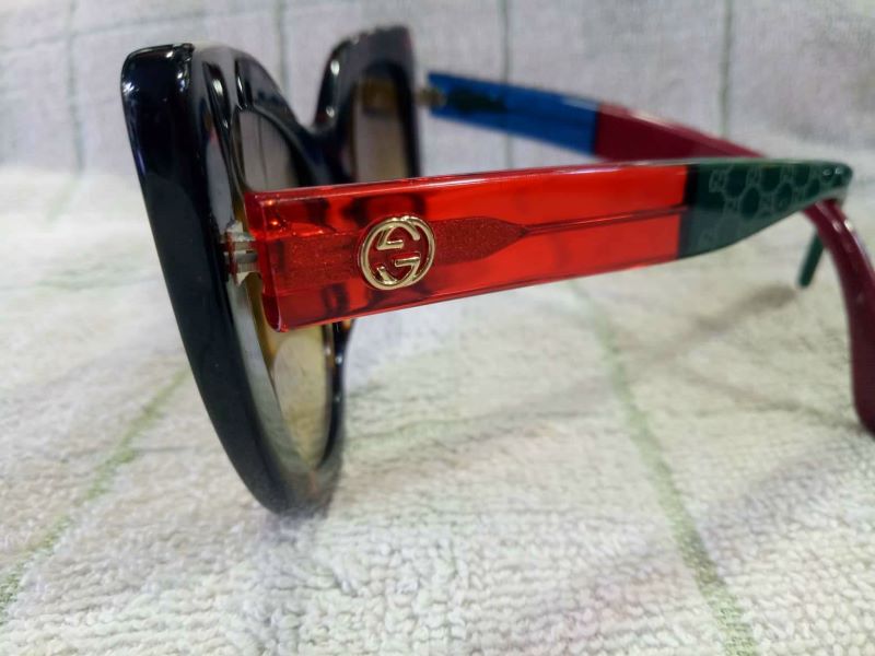 Kính Gucci nơ hột K680