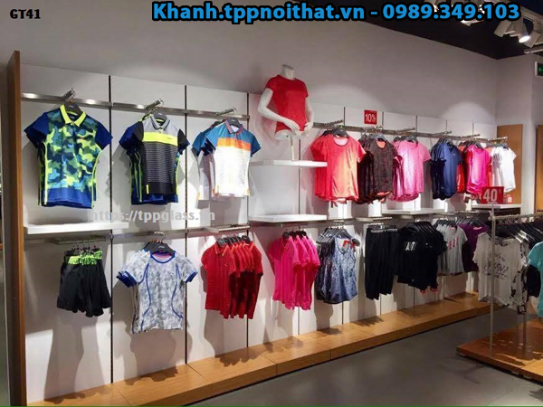 mau-gia-ke-teo-quan-ao-shop-thoi-trang-dep-tai-ha-noi