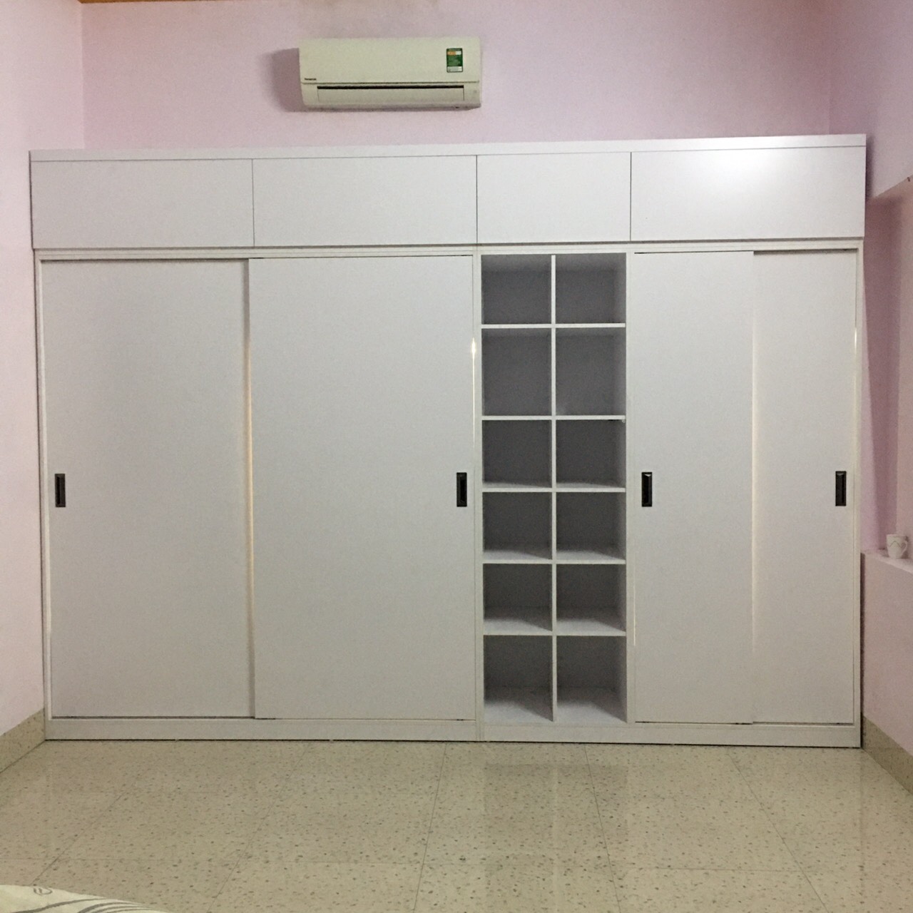 dia-chi-dong-tu-quan-ao-go-cong-nghiep-gia-re-tai-ha-noi