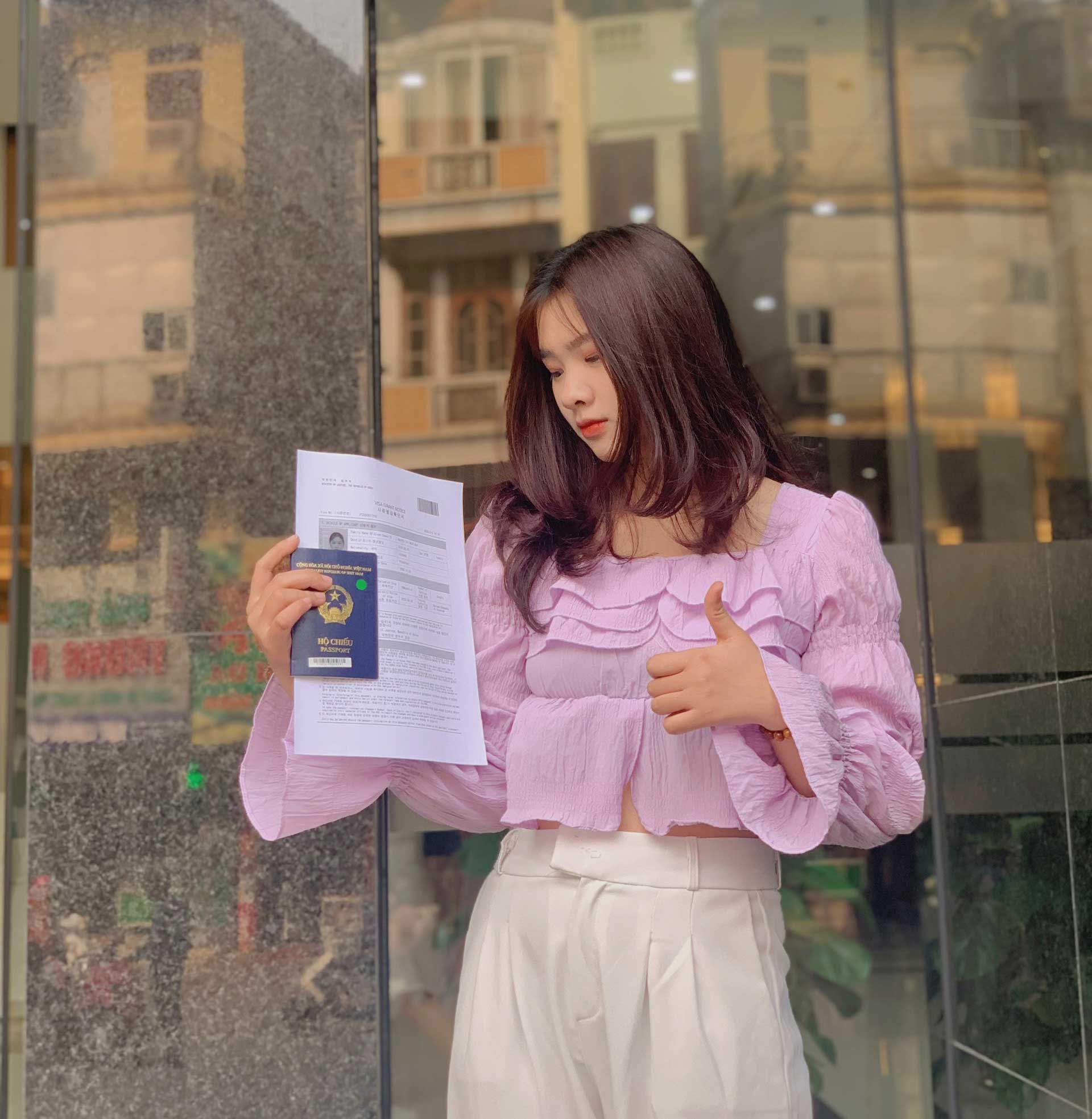 😚 Một ngày nắng đẹp tại Việt Nam trước khi sang Hàn