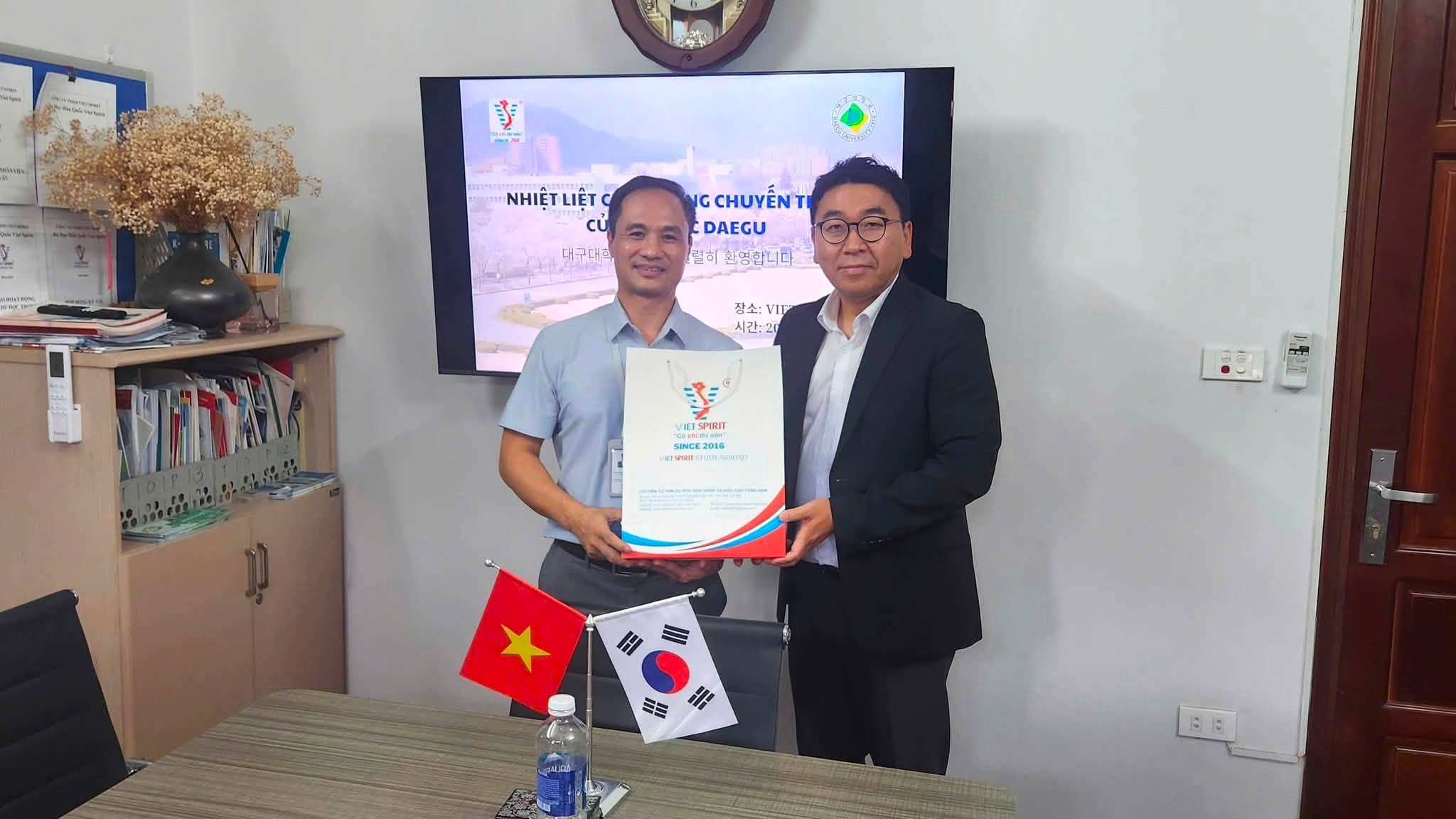 VIET SPIRIT VINH DỰ ĐÓN TIẾP ĐOÀN ĐẠI HỌC DAEGU – CƠ HỘI DU HỌC ĐÁNG QUAN TÂM CHO 2K8