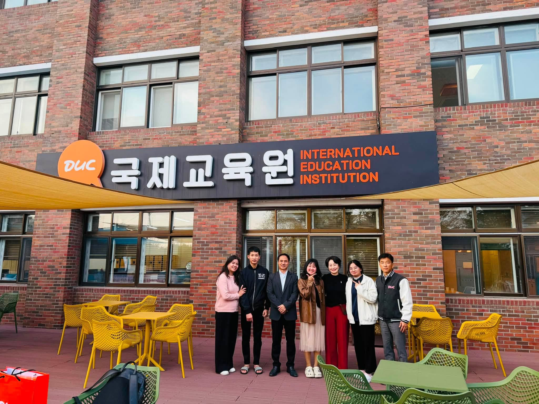 VIET SPIRIT – DAEWON COLLEGE: MỐI QUAN HỆ HƠN 8 NĂM GẮN BÓ