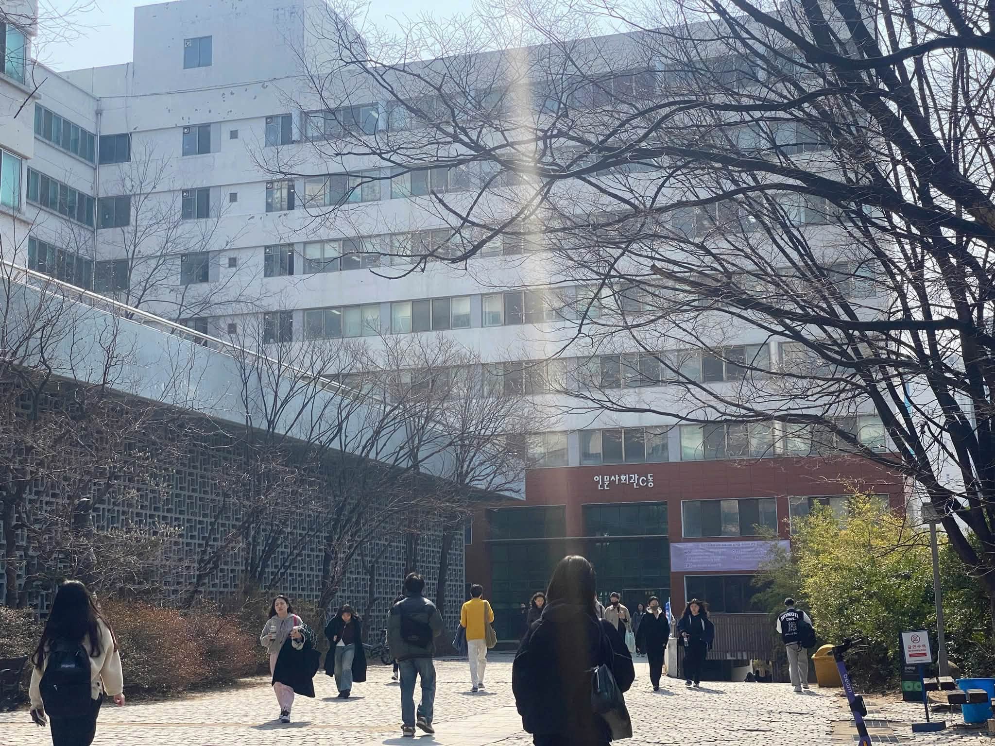 TUYỂN 10 CHỈ TIÊU D4-1 THÁNG 12/2026 – HONGIK UNIVERSITY