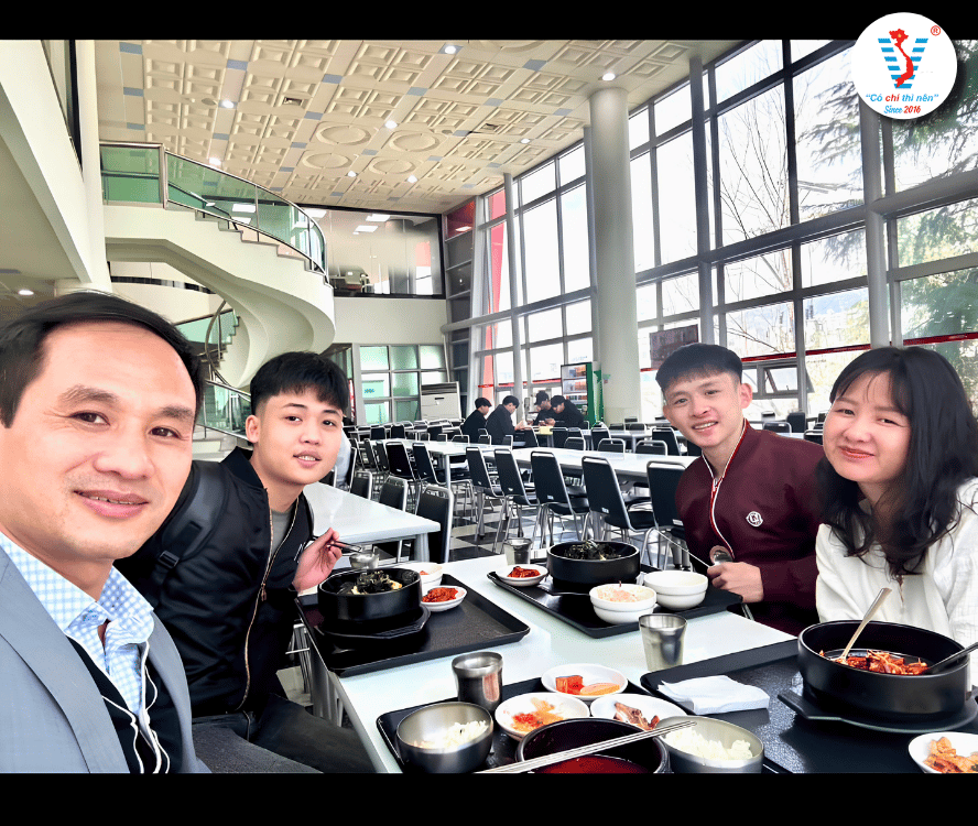 Trải Nghiệm Nhà Ăn Sinh Viên Tại Đại Học Hàn Quốc Cùng Học Viên Viet Spirit