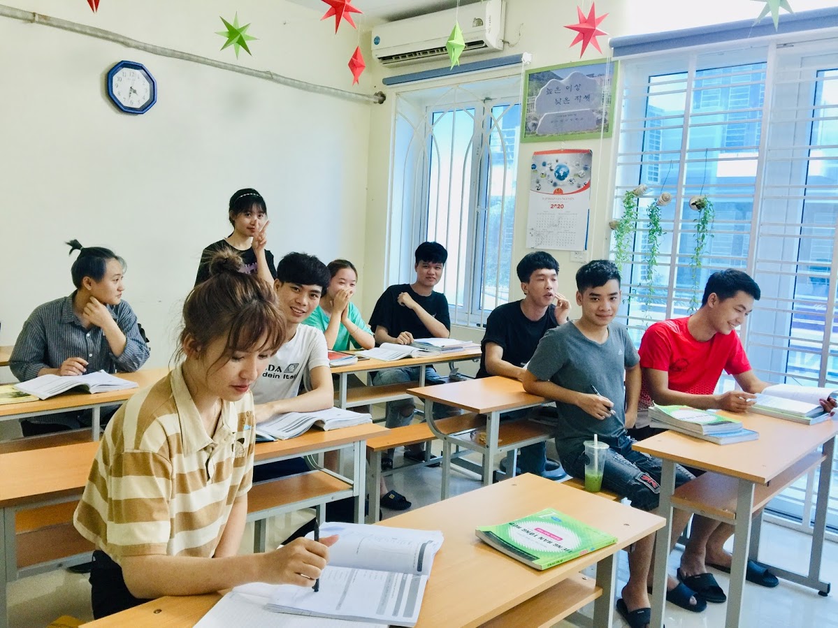TUYỂN SINH CÁC LỚP TIẾNG HÀN .