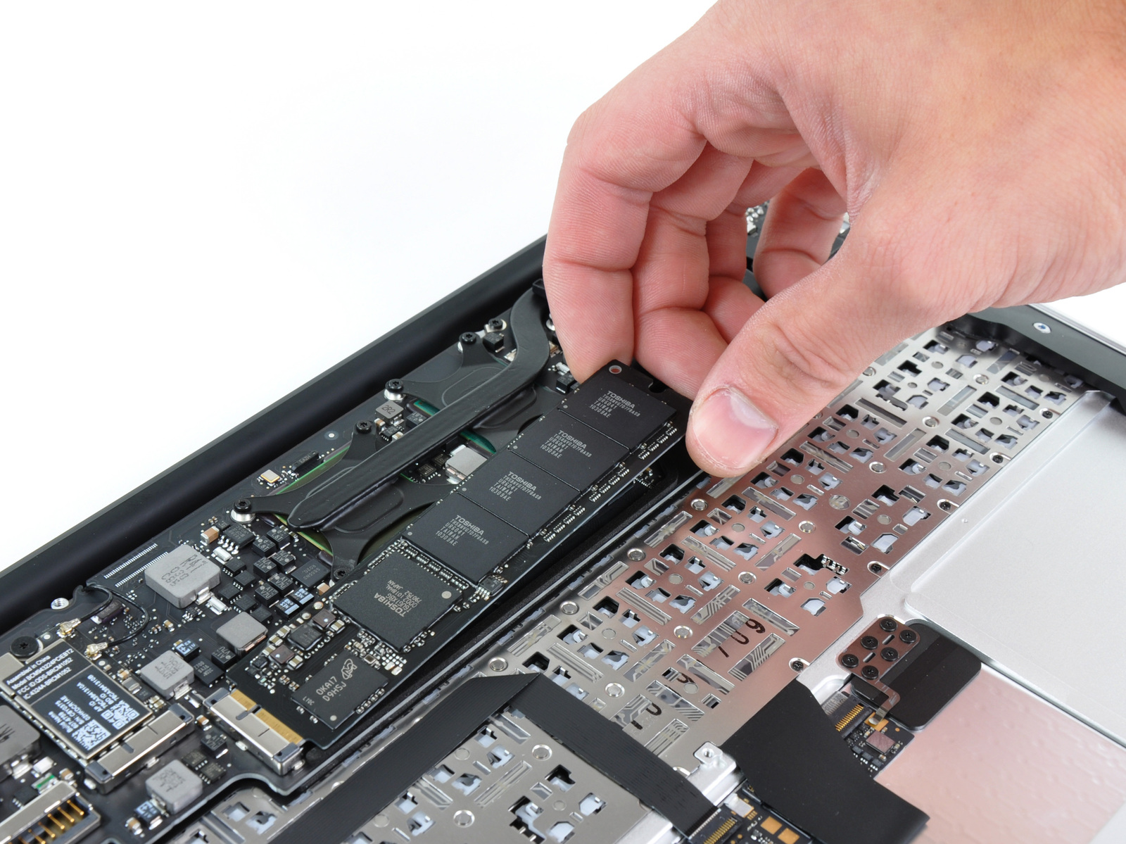 Mua Laptop, đừng nên nghĩ tới nâng cấp