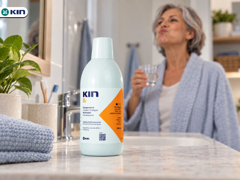 Sử dụng nước súc miệng KIN B5