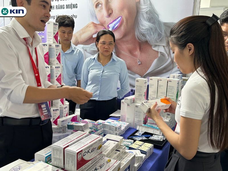 Sản phẩm KIN B5 tại hội nghị nha khoa VLU 2026