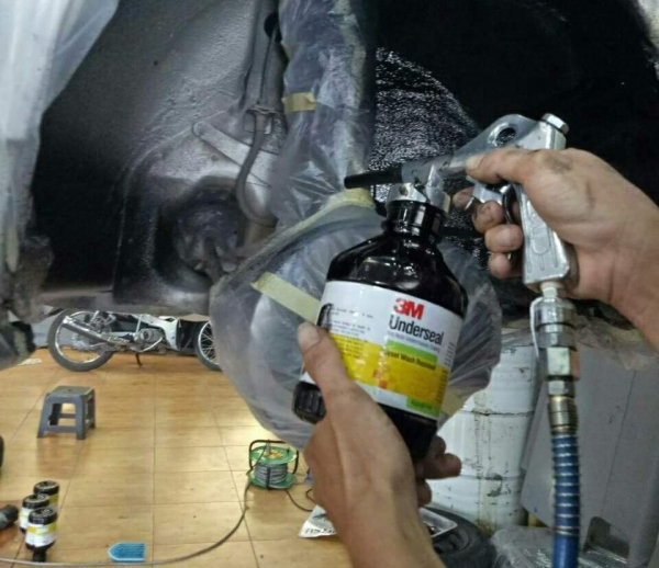 Dung dịch phủ gầm chống ồn 3M Underseal 1Lít PG1L - Tốc độ 247