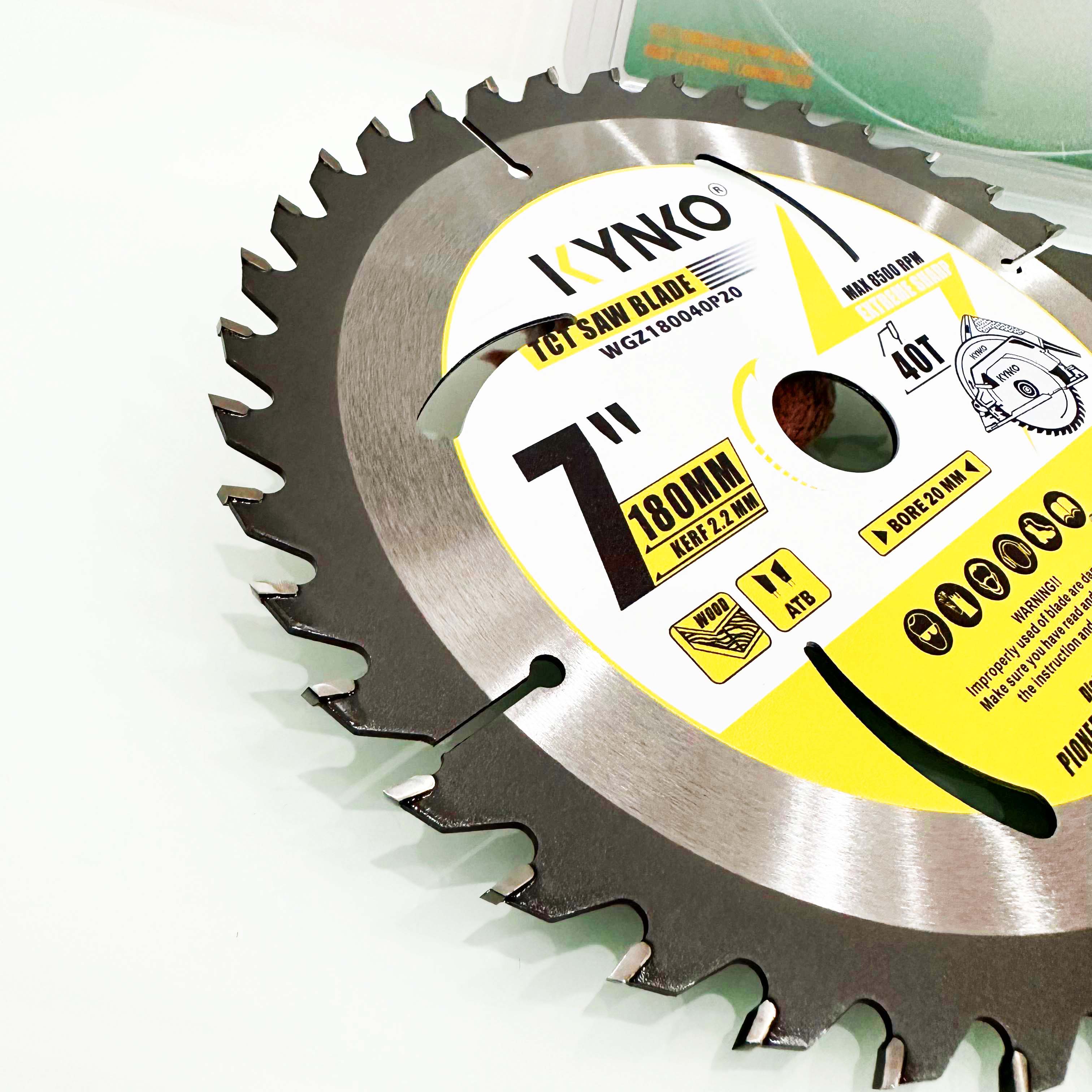 LƯỠI CƯA GỖ TCT 40 RĂNG Ø 180mm KYNKO WGZ180040P20