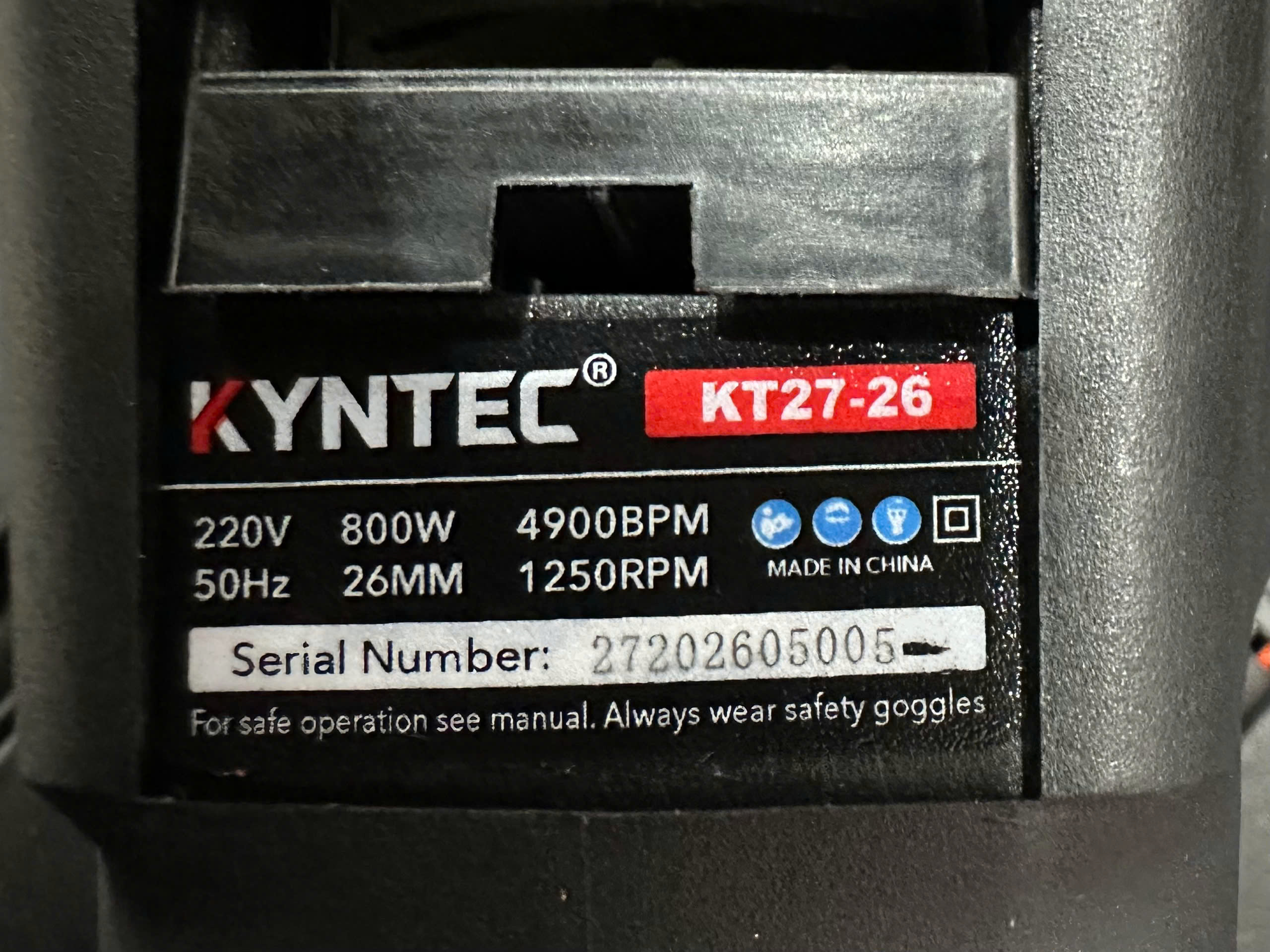 MÁY KHOAN BÊ TÔNG KYNTEC KT27 - 26