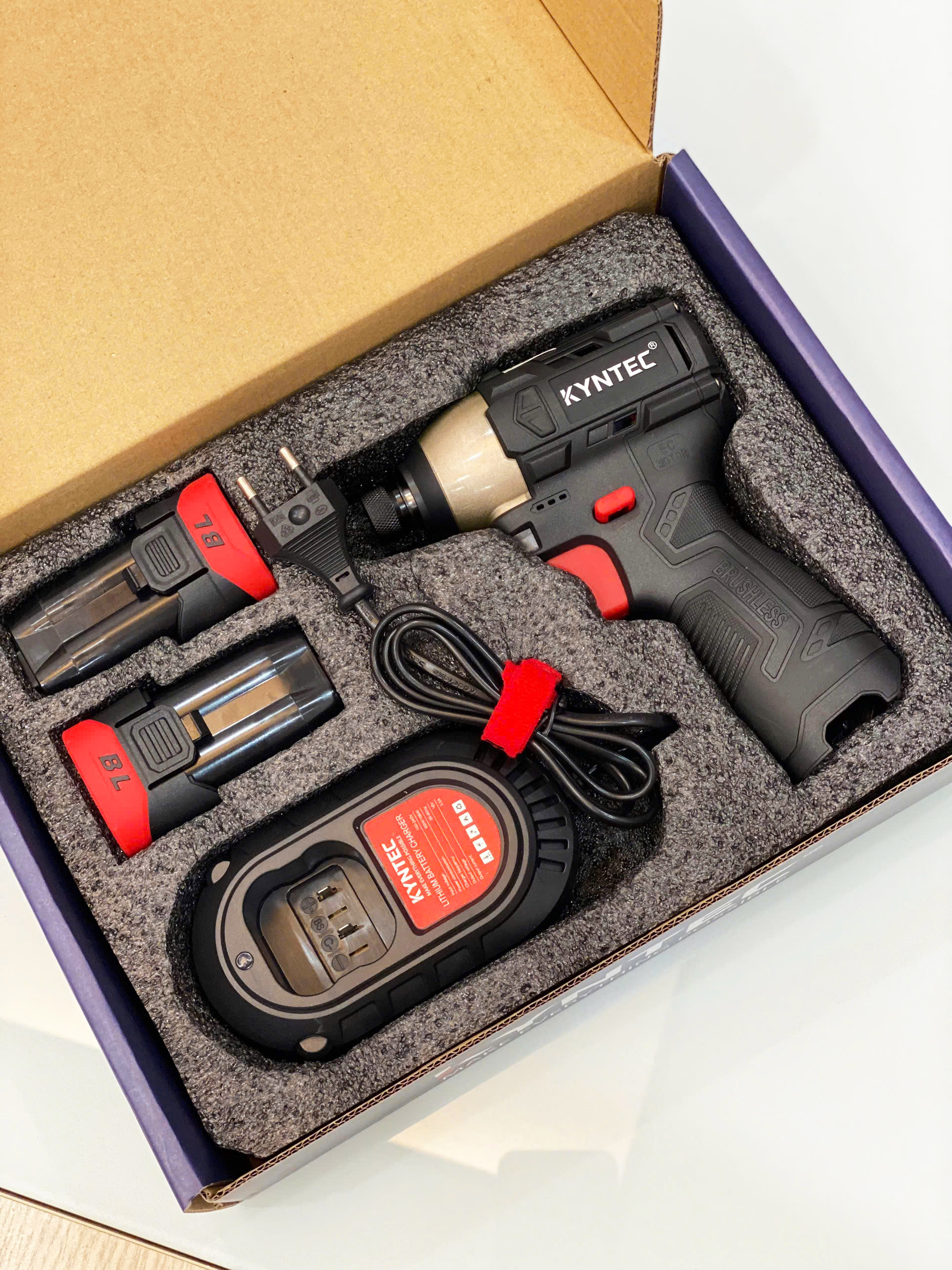 BỘ CHUYÊN BẮT VÍT PIN 16V KYNTEC KT63 - 180