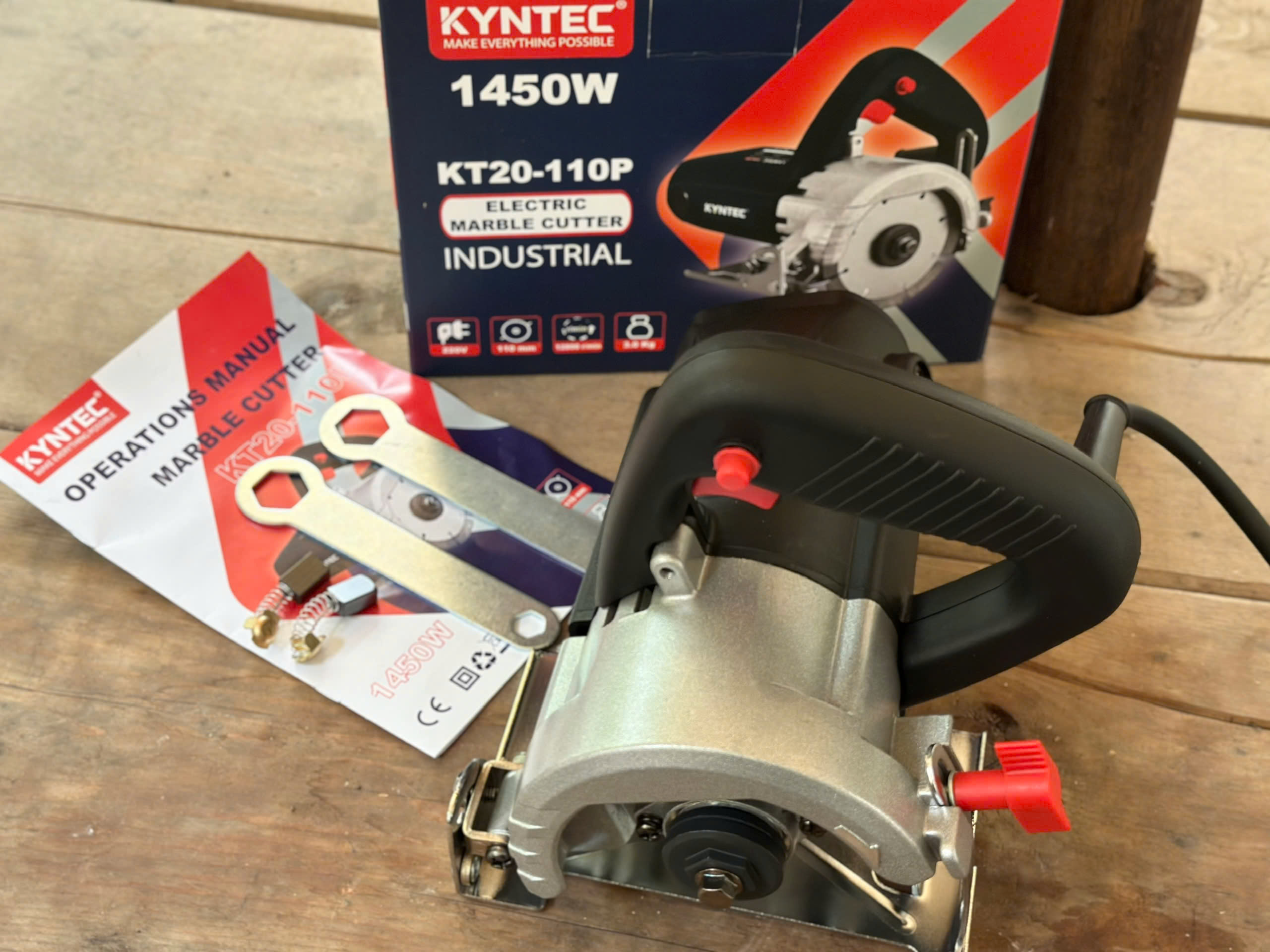 MÁY CẮT GẠCH KYNTEC KT20 - 110P