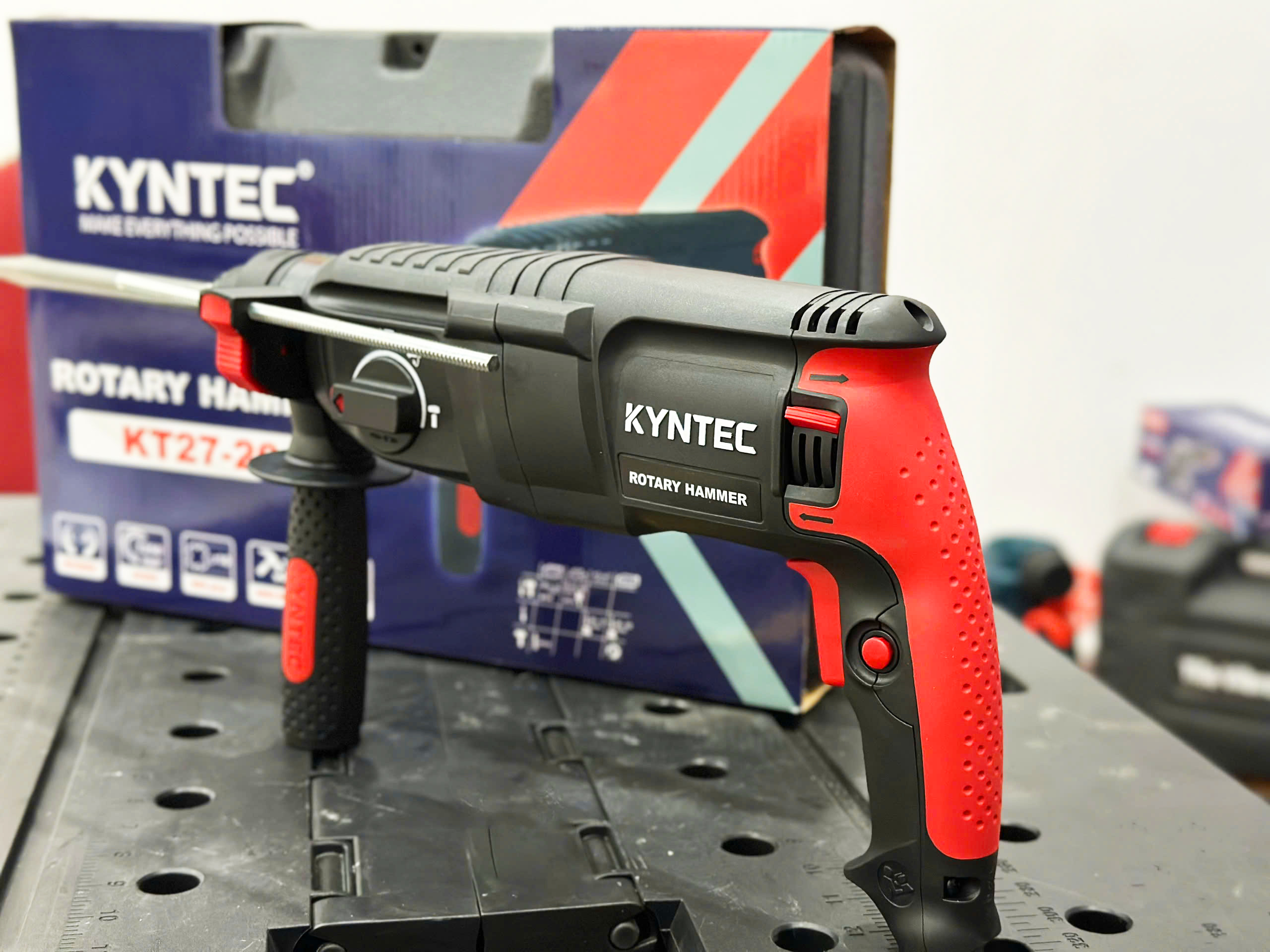MÁY KHOAN BÊ TÔNG KYNTEC KT27 - 26