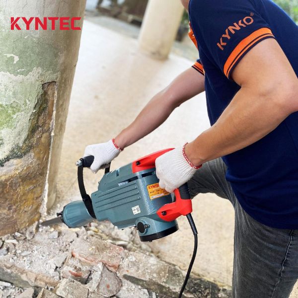 MÁY ĐỤC BÊ TÔNG KYNTEC KT06