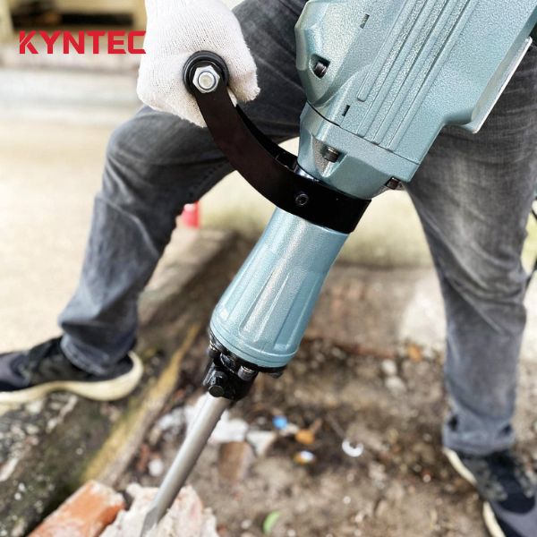 MÁY ĐỤC BÊ TÔNG KYNTEC KT06