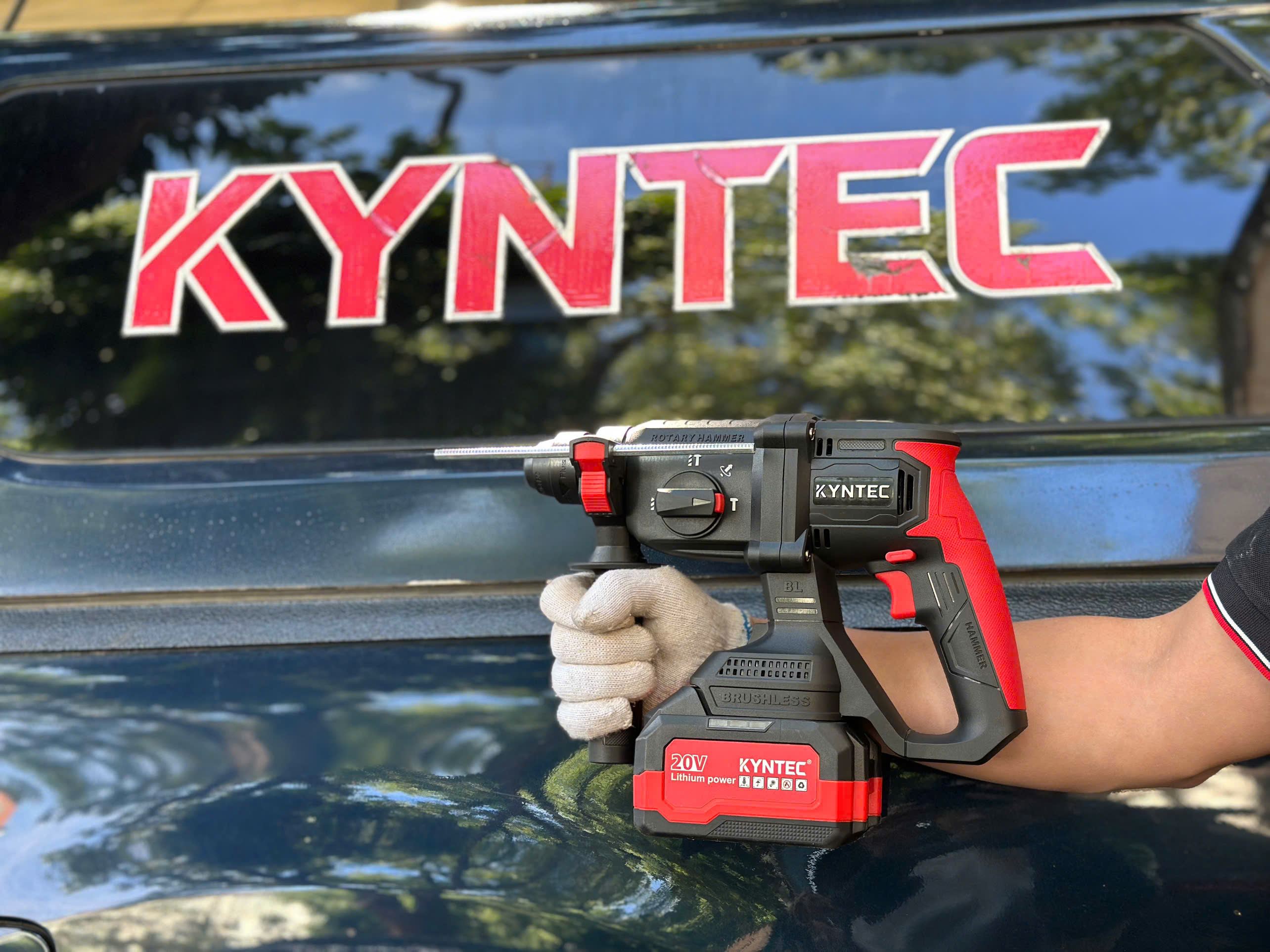 THÂN MÁY KHOAN BÊ TÔNG PIN KYNTEC KT51 - 22 (KHÔNG GỒM PIN)