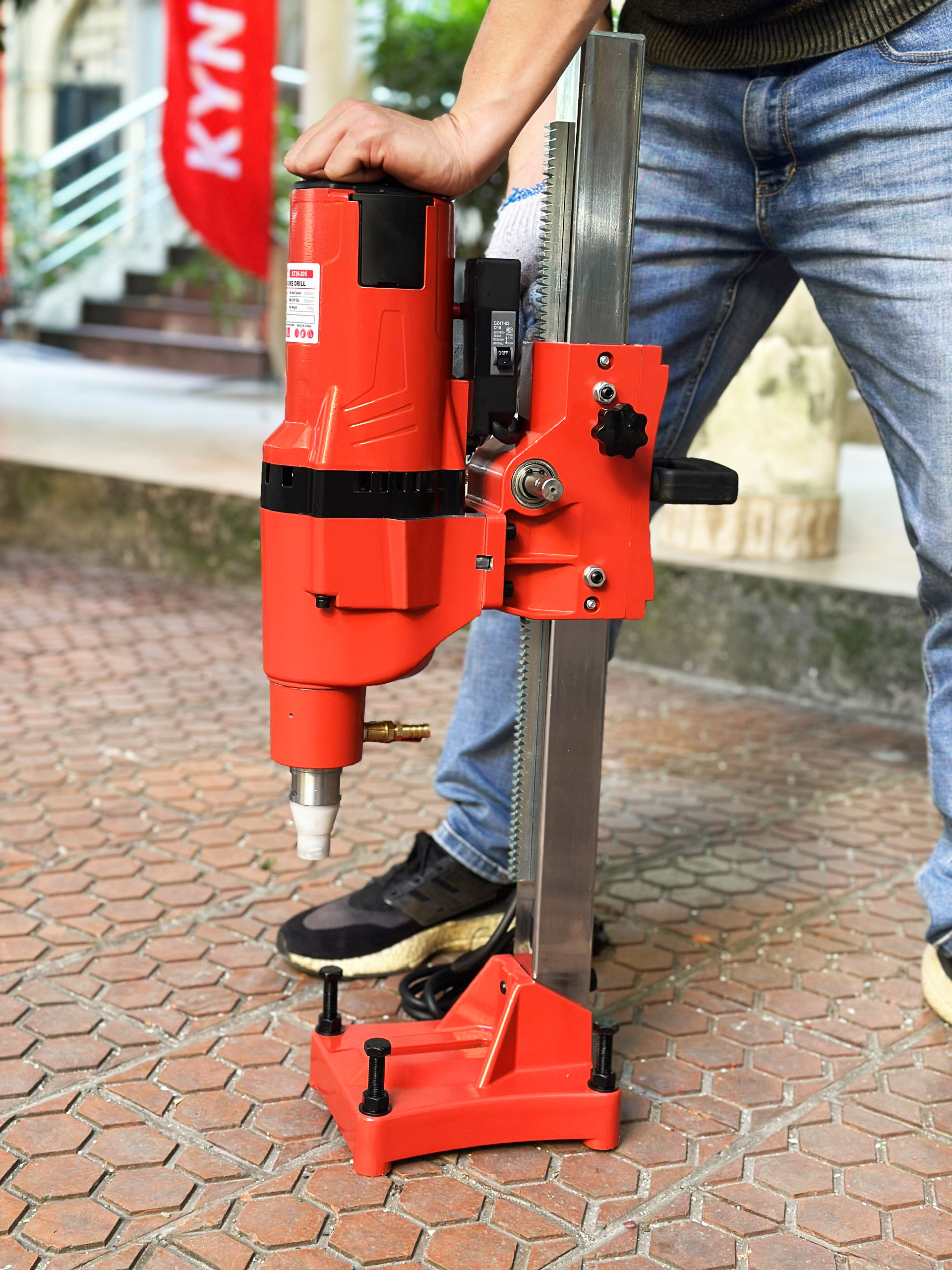 MÁY KHOAN RÚT LÕI KYNTEC KT39 - 205