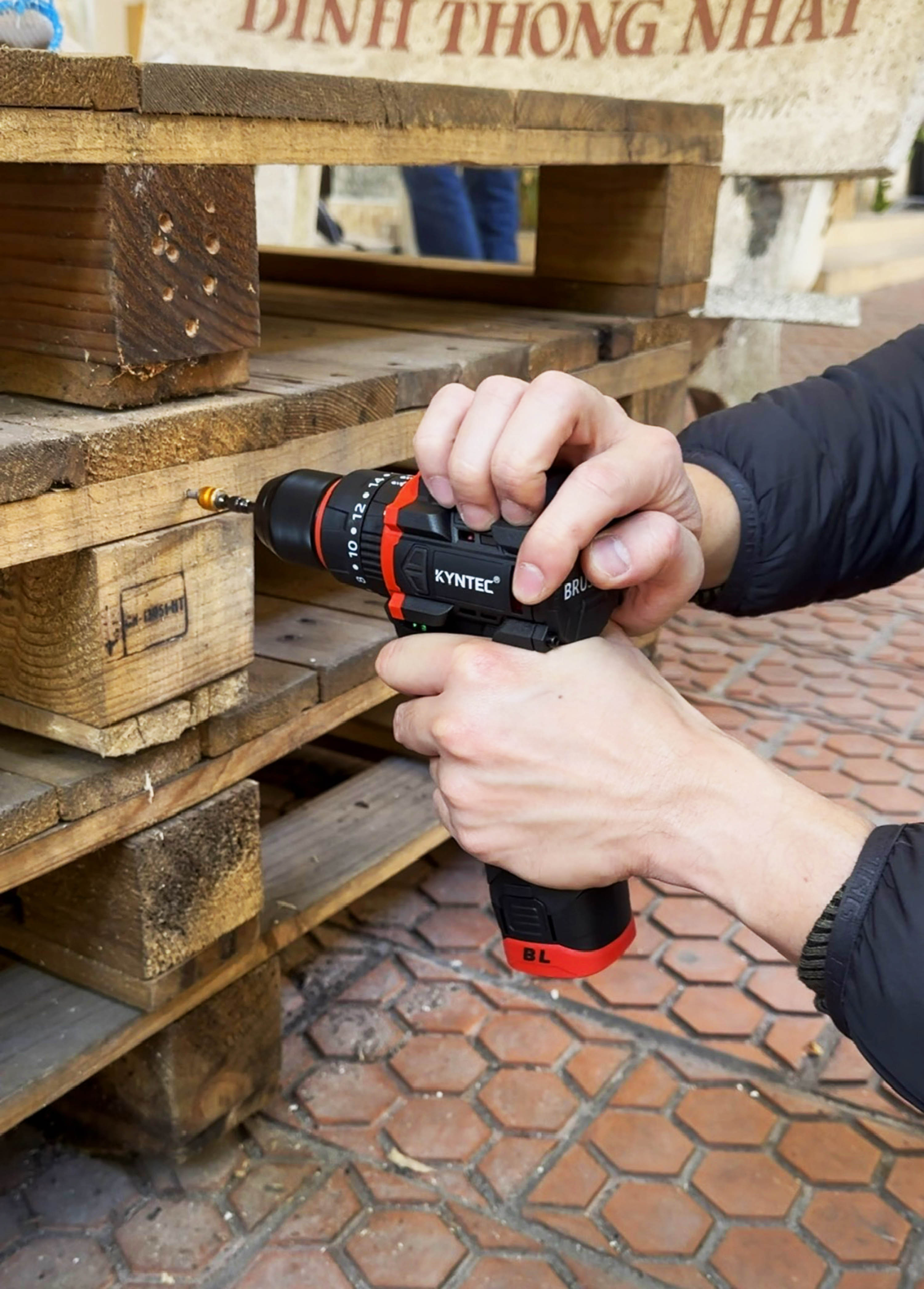 BỘ KHOAN PIN KYNTEC KT60 - 10