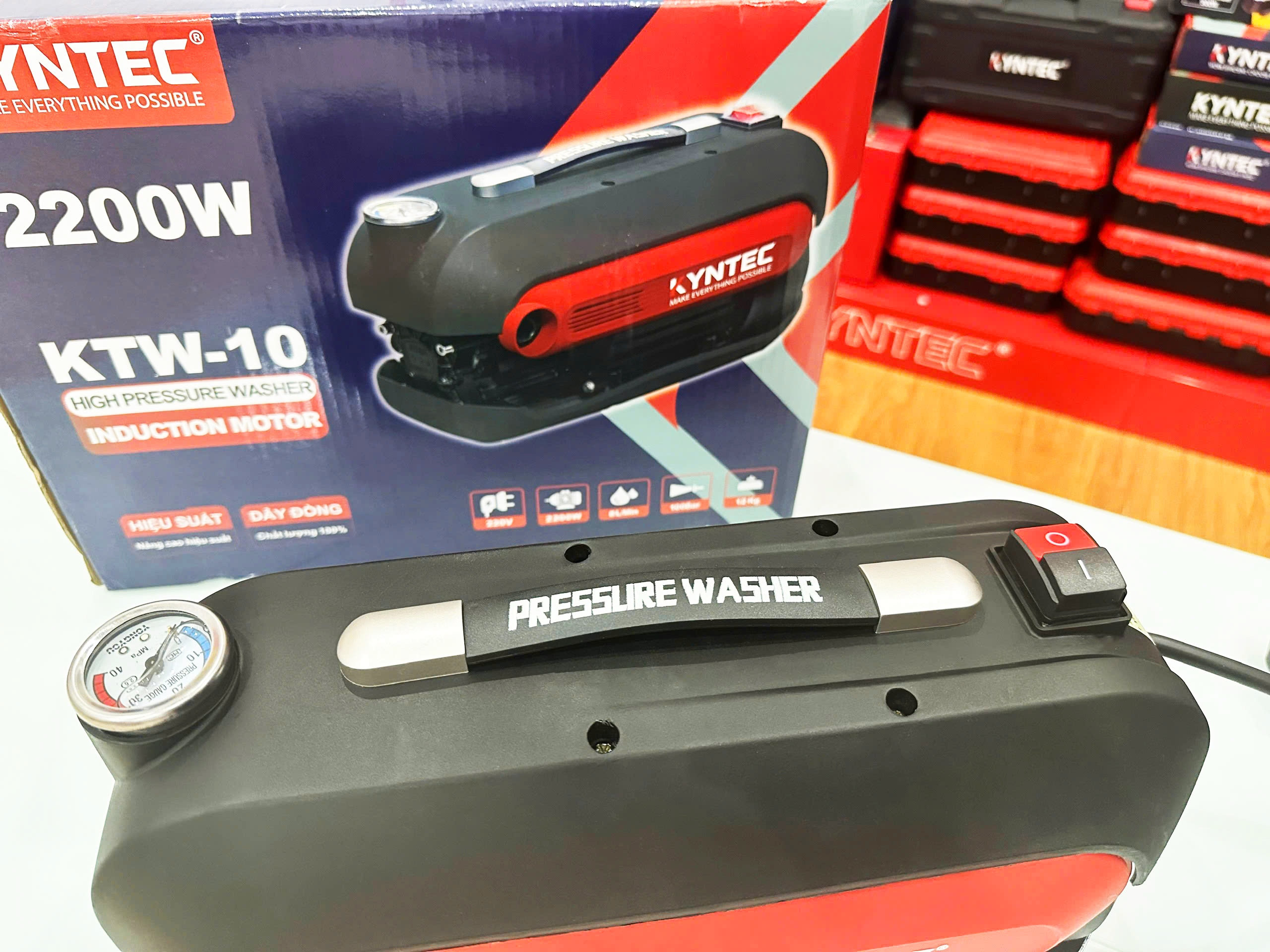 MÁY RỬA XE CHUYÊN DỤNG KYNTEC KTW - 10