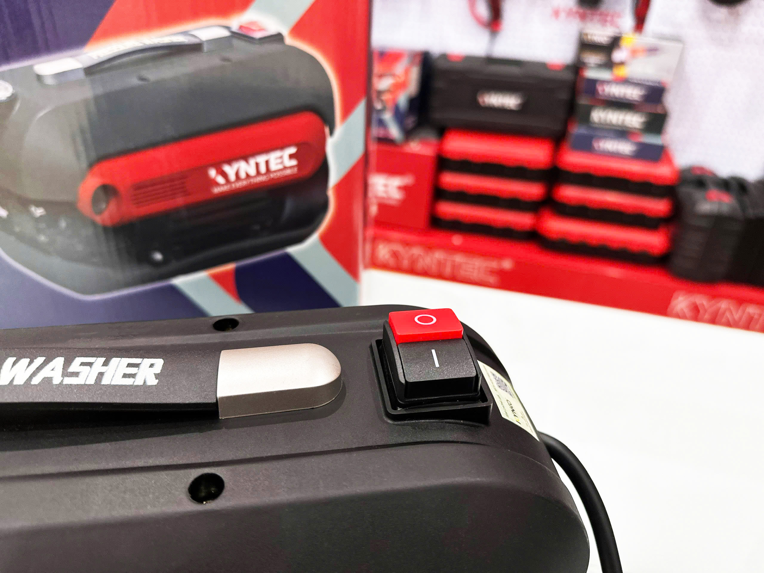 MÁY RỬA XE CHUYÊN DỤNG KYNTEC KTW - 10