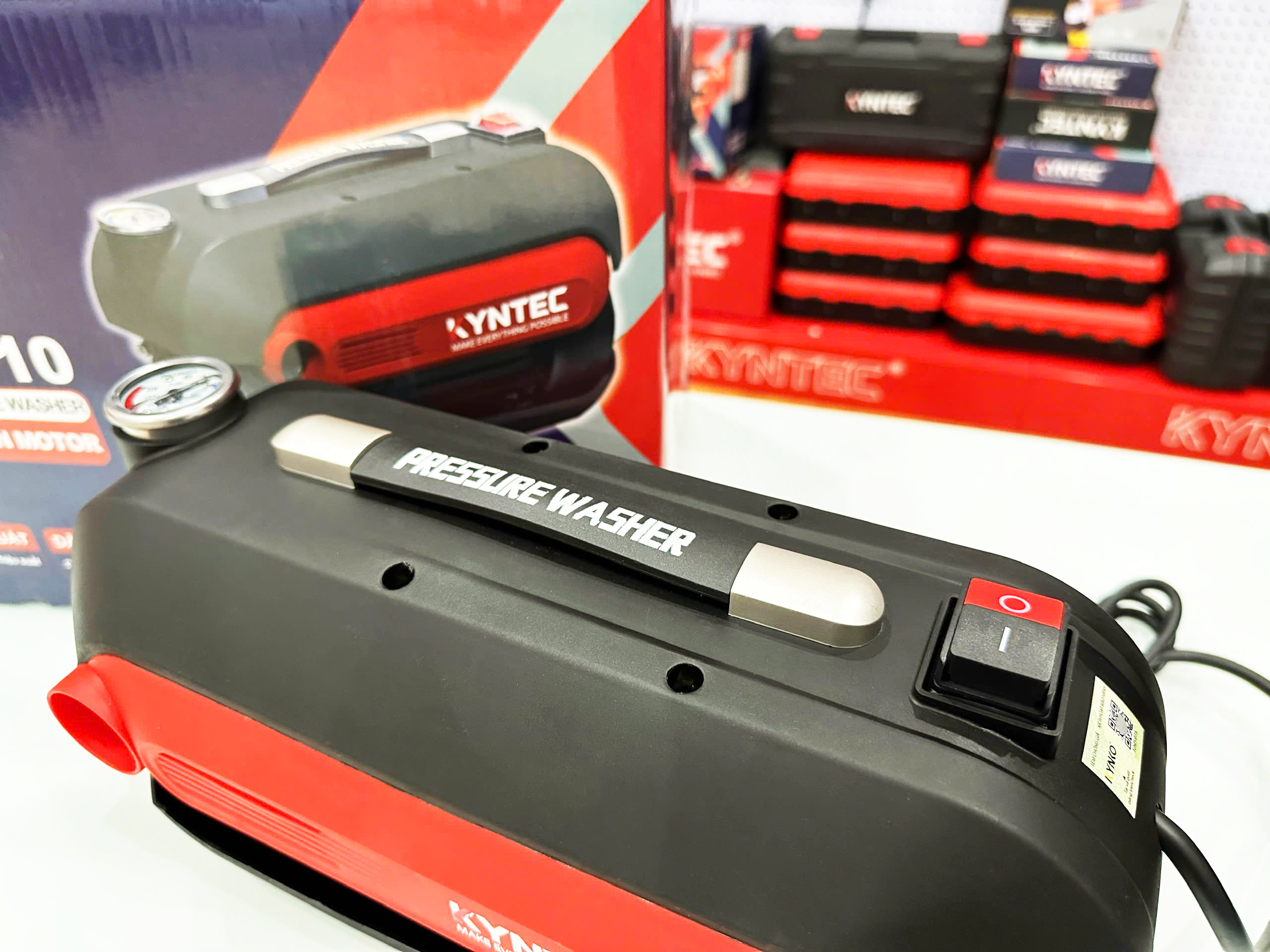 MÁY RỬA XE CHUYÊN DỤNG KYNTEC KTW - 10