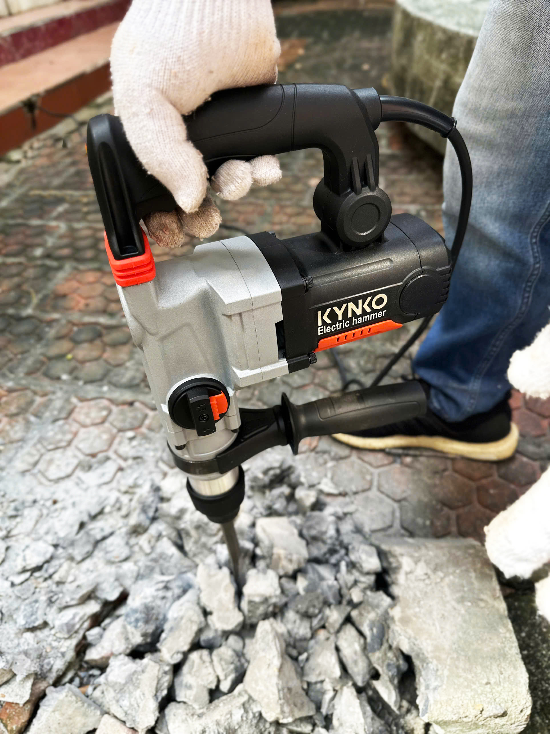 MÁY KHOAN BÚA CẦM TAY KYNKO KD79 NEW - Z1C-KD79-28-25