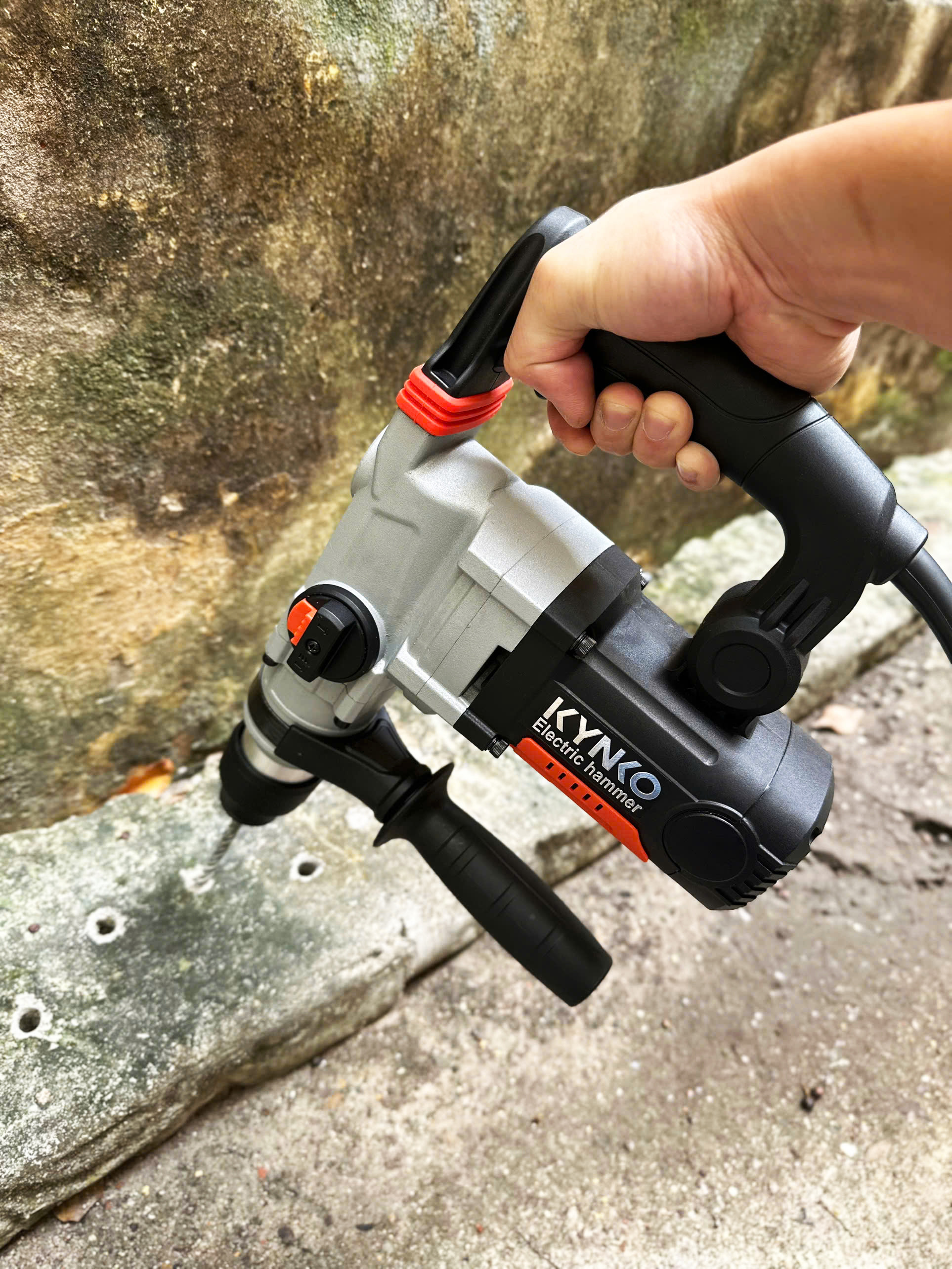 MÁY KHOAN BÚA CẦM TAY KYNKO KD79 NEW - Z1C-KD79-28-25