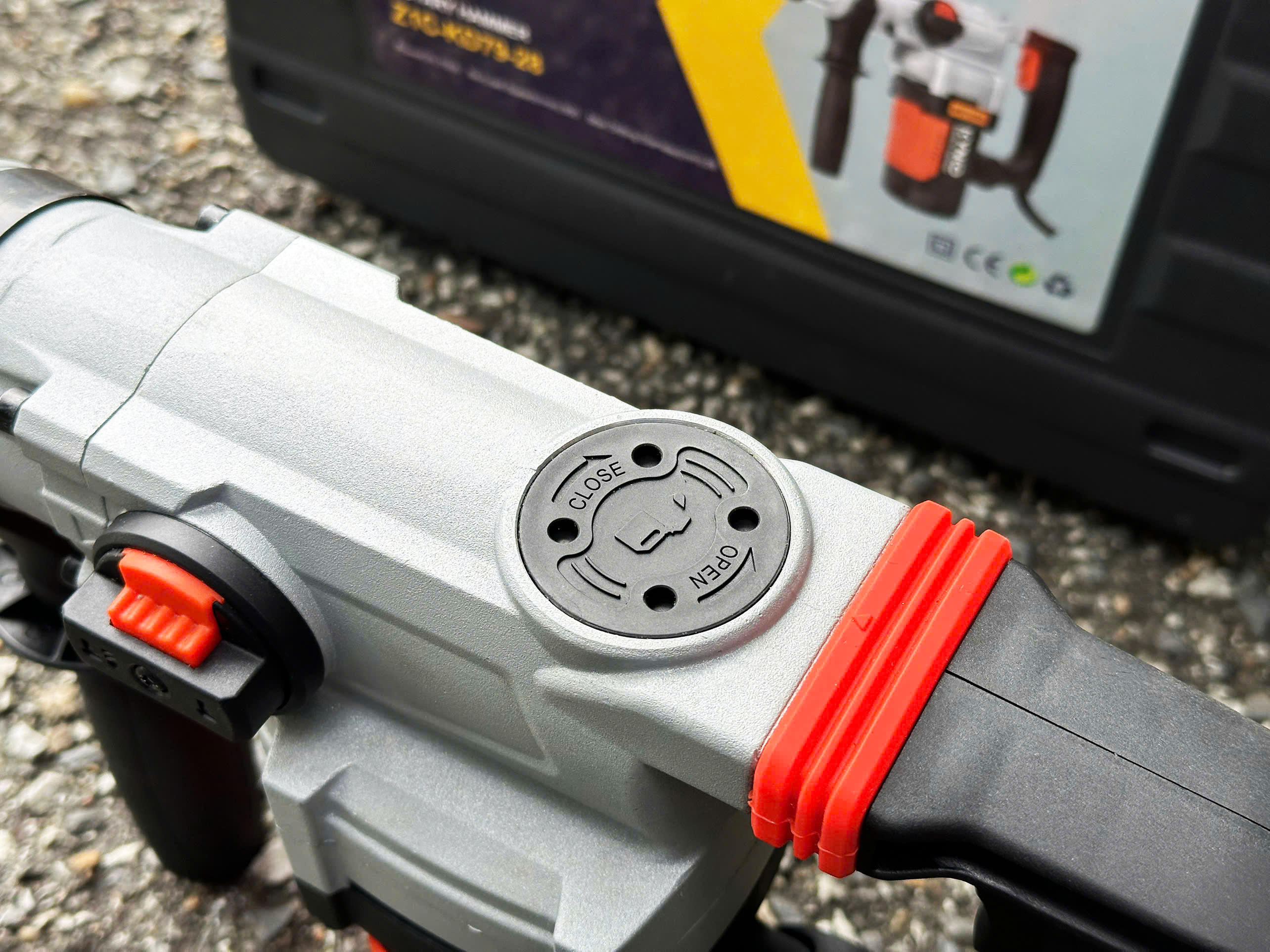 MÁY KHOAN BÚA CẦM TAY KYNKO KD79 NEW - Z1C-KD79-28-25