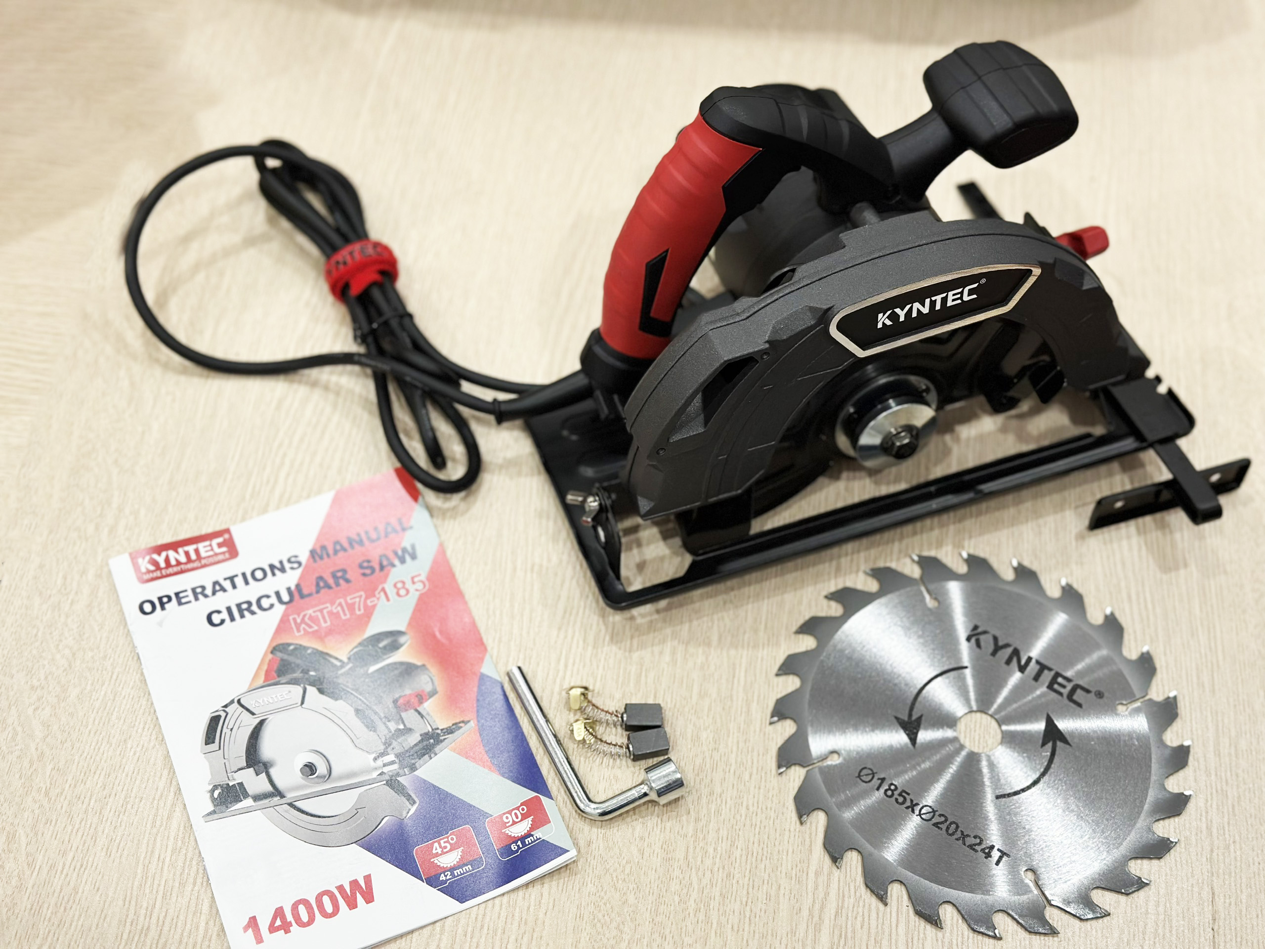MÁY CƯA ĐĨA CƯA GỖ CẦM TAY KYNTEC KT17 - 185