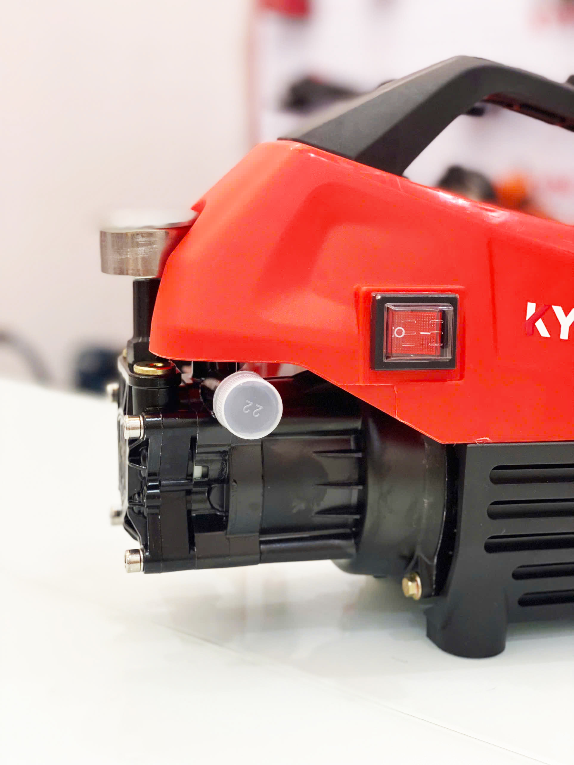 MÁY RỬA XE CHUYÊN DỤNG KYNTEC KTW - 05