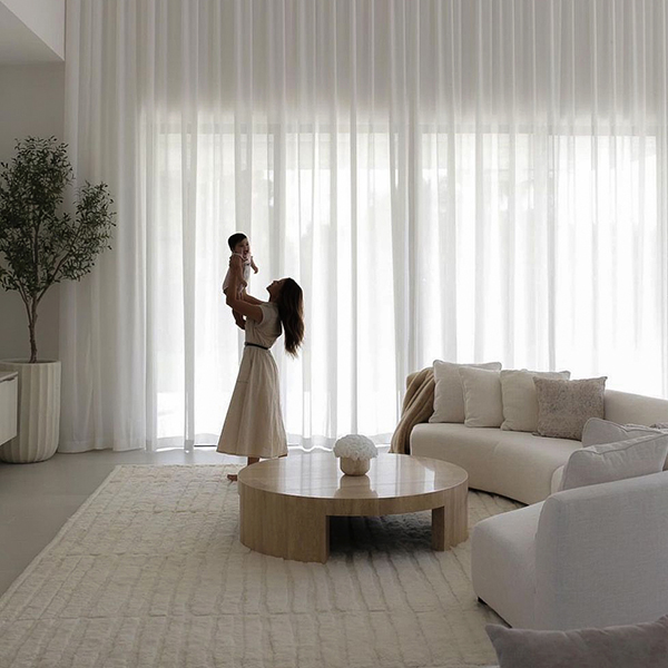 Cloud Dancer – Vũ điệu của những khoảng thở: Khi sắc trắng định hình tương lai nội thất 2026