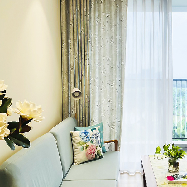 Rèm cửa cho phòng tắm kính cong view hồ tại Ecopark – Giải pháp vừa kín đáo vừa thoáng sáng