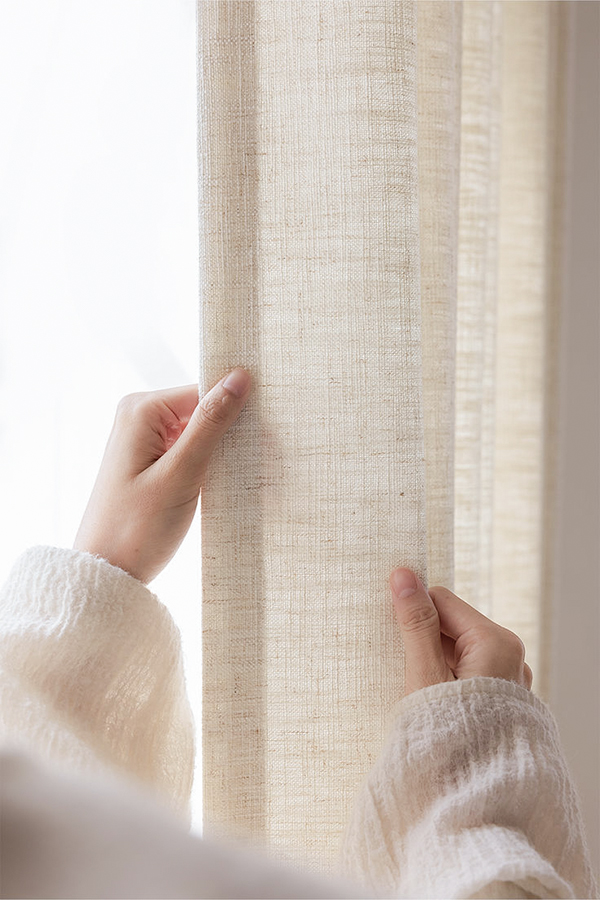 can-canh-be-mat-vai-voan-linen-gia-linen-cao-cap