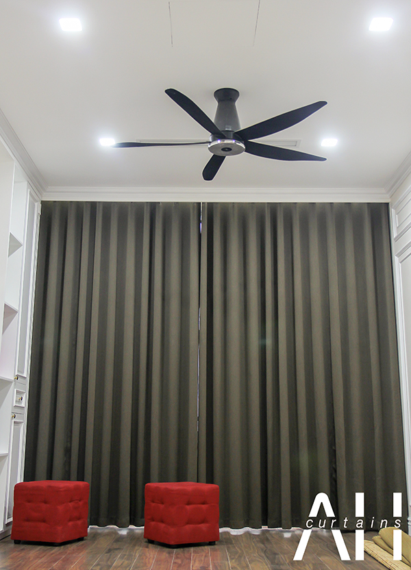 Rèm vải cản sáng khổ 320cm trong phòng khách
