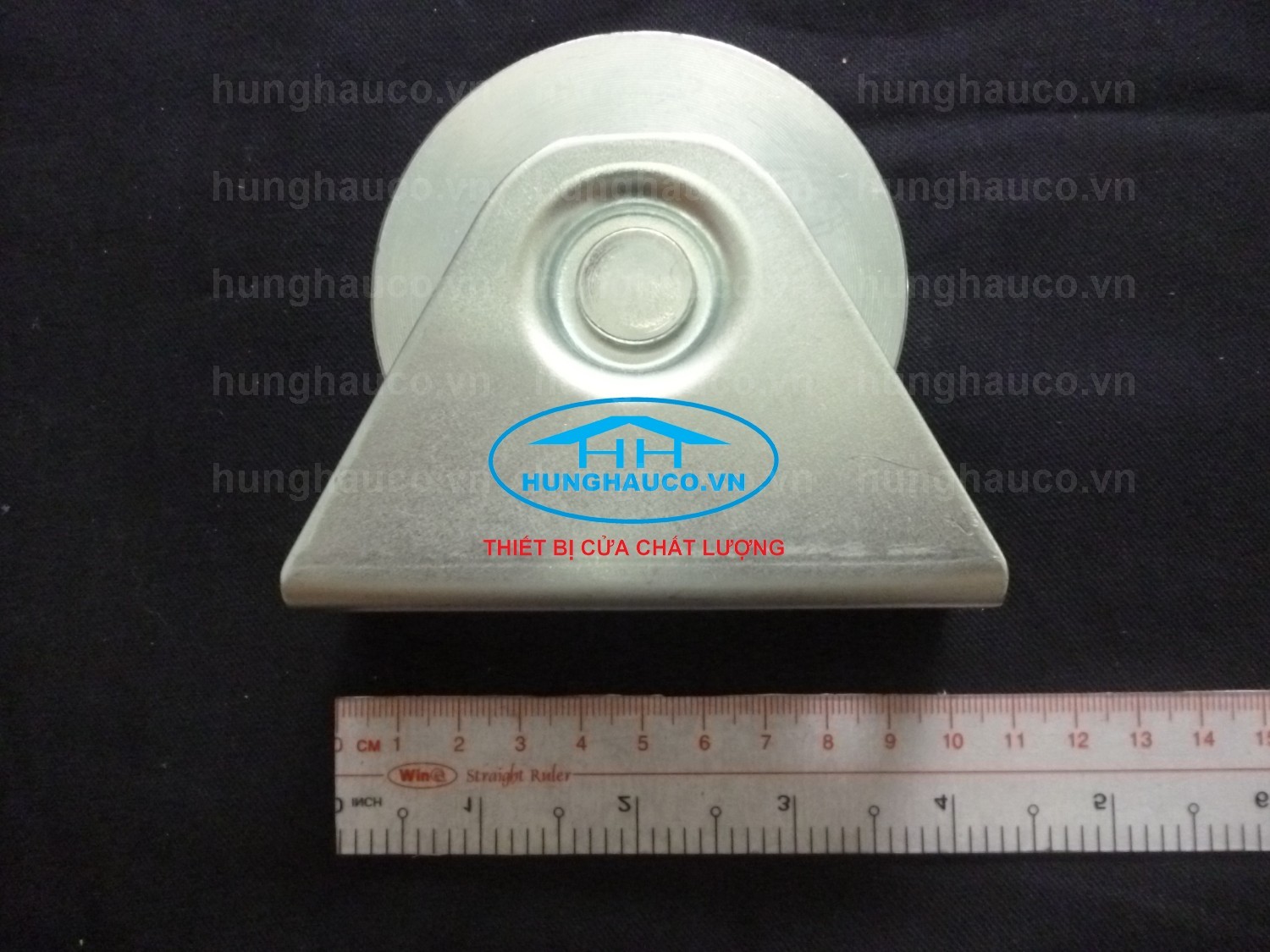 Bánh xe cửa cổng lùa ray V 80mm | Công ty TNHH Thiết Bị Cửa Hùng Hậu
