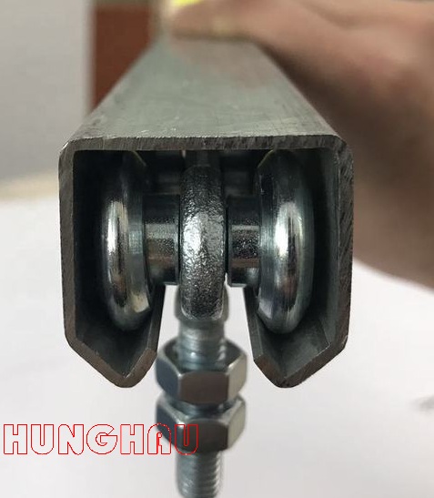 Bánh xe treo 2 lăn tải 50kg - dùng máng 2mm nhỏ