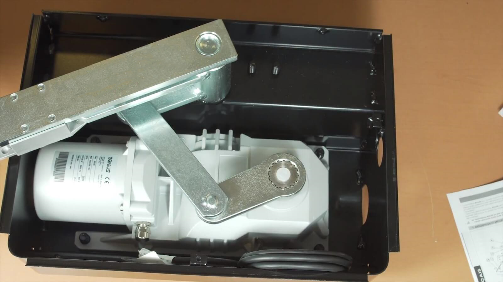 motor cổng âm sàn GENIUS - Roller 2 cánh