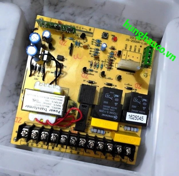 hộp điều khiển cổng xếp JG  + 2 remote