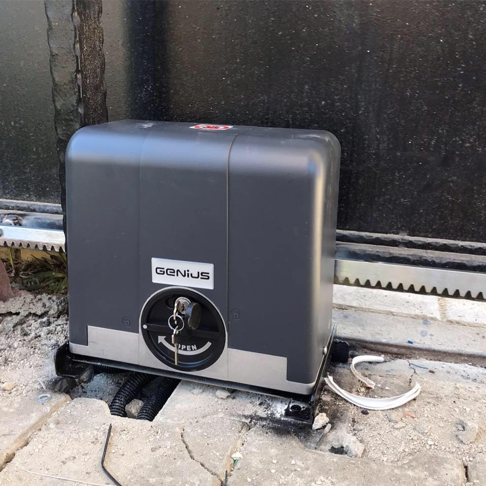 motor cổng lùa Italia GENIUS 900kg